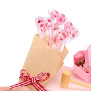 Miniverse Make it Mini Valentines Lollipop Heart Bouquet